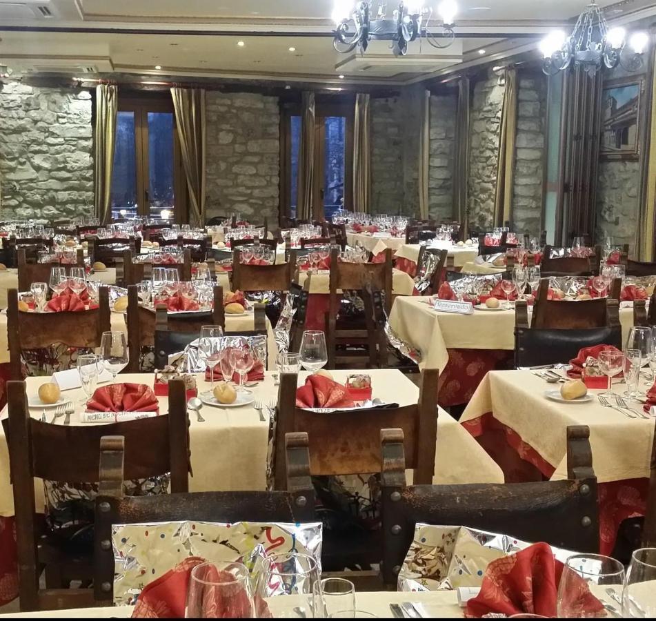 Hotel Mur جاكا المظهر الخارجي الصورة