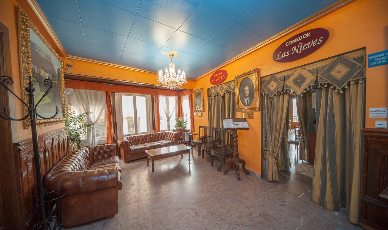 Hotel Mur جاكا المظهر الخارجي الصورة