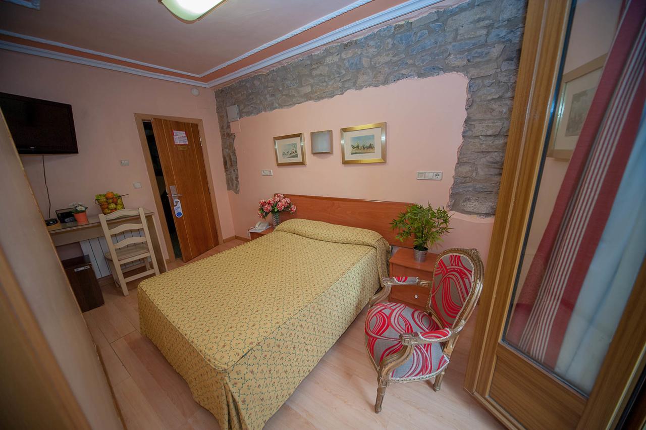 Hotel Mur جاكا المظهر الخارجي الصورة