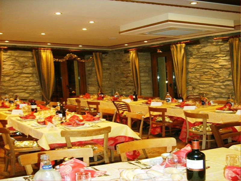 Hotel Mur جاكا المظهر الخارجي الصورة